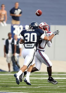 米兰体育milan-五大联赛是否在中场搭配中加入更多防守倾向球员，五大联赛最强中场  第3张